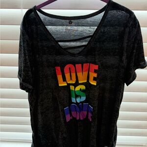 Livi Active Black Love Is Love Tee